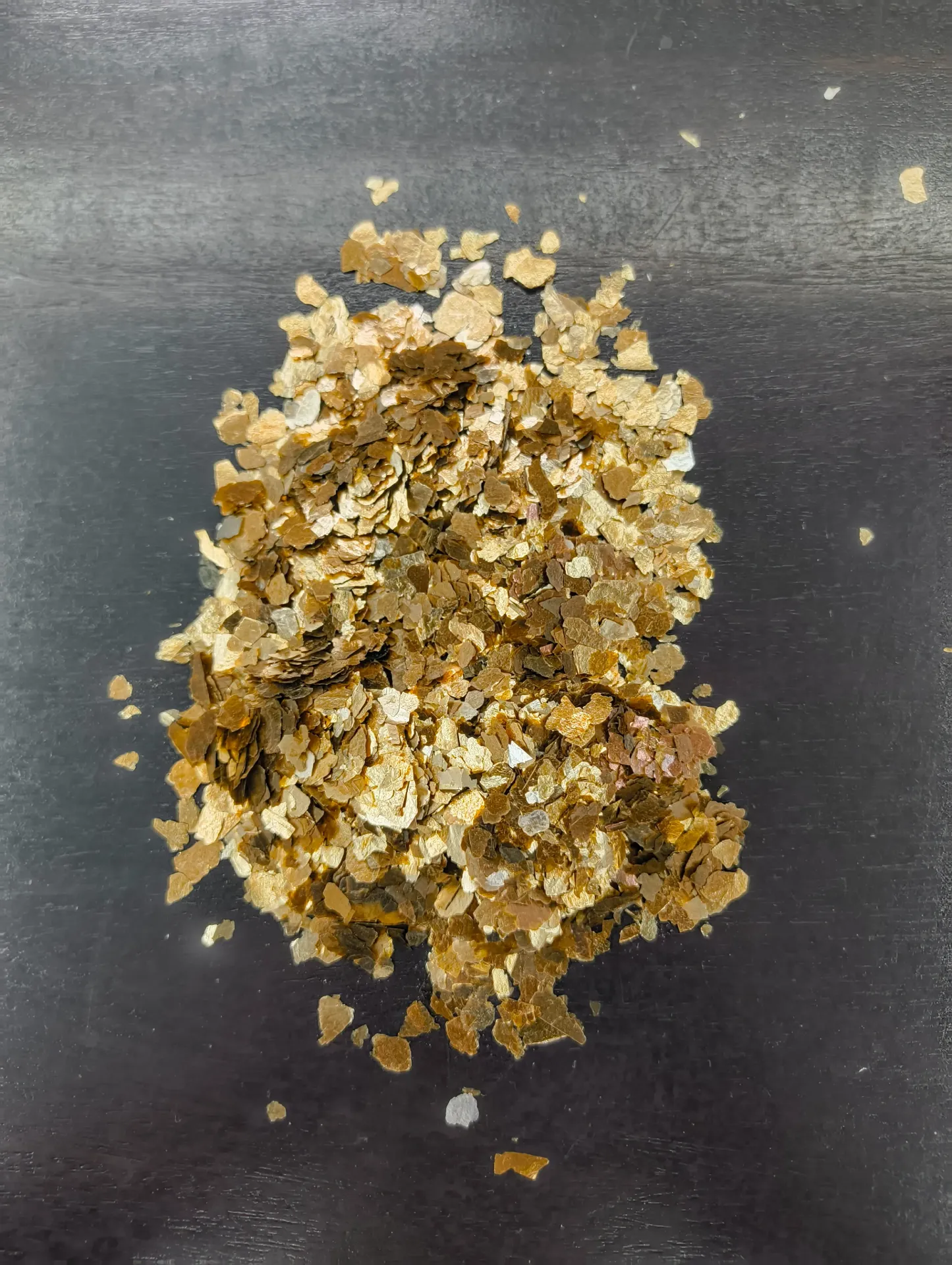 Gold Mica Flakes - 25 kg (20mesh)